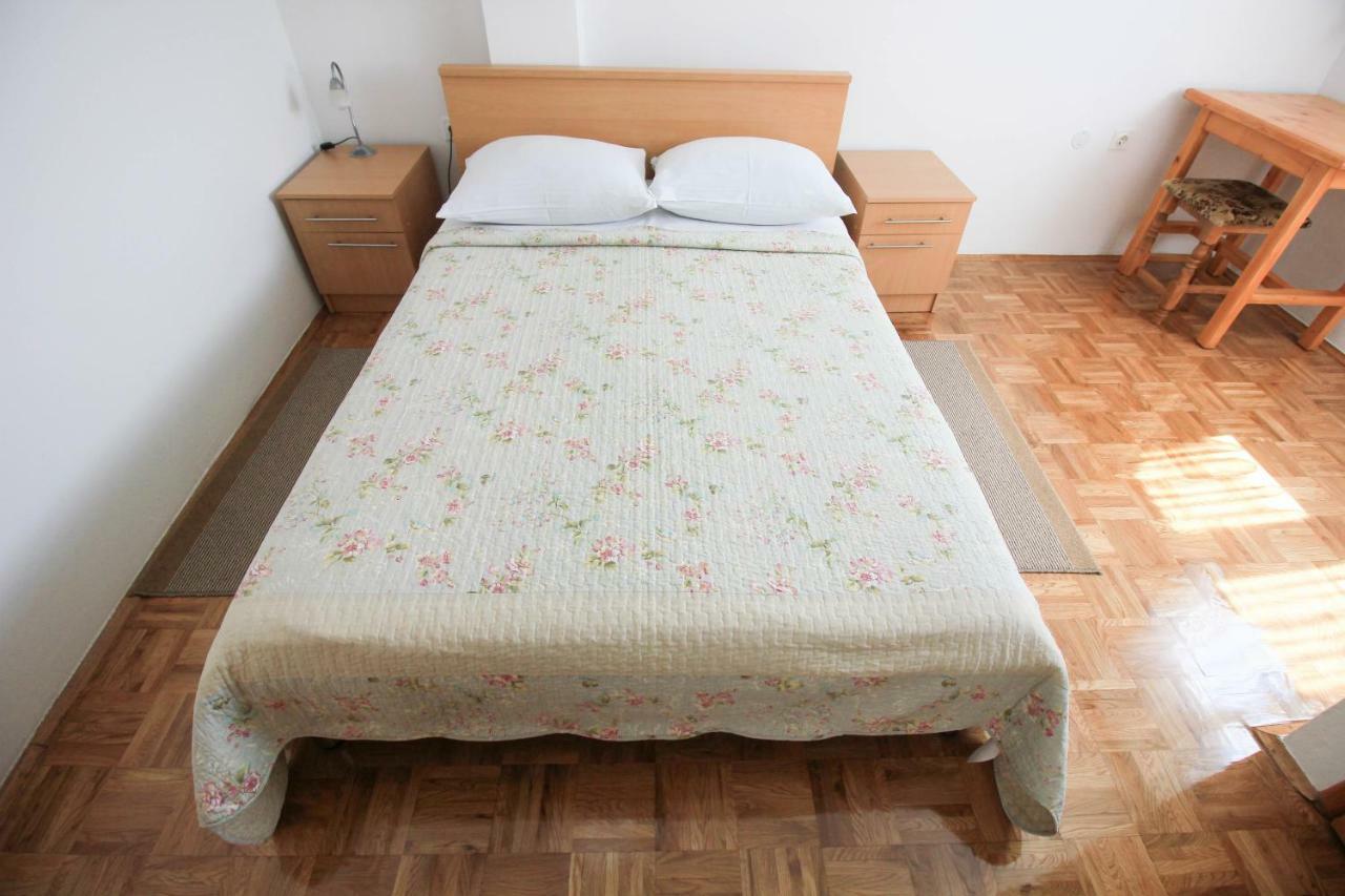 House Milan Hotel Rastovača Kültér fotó