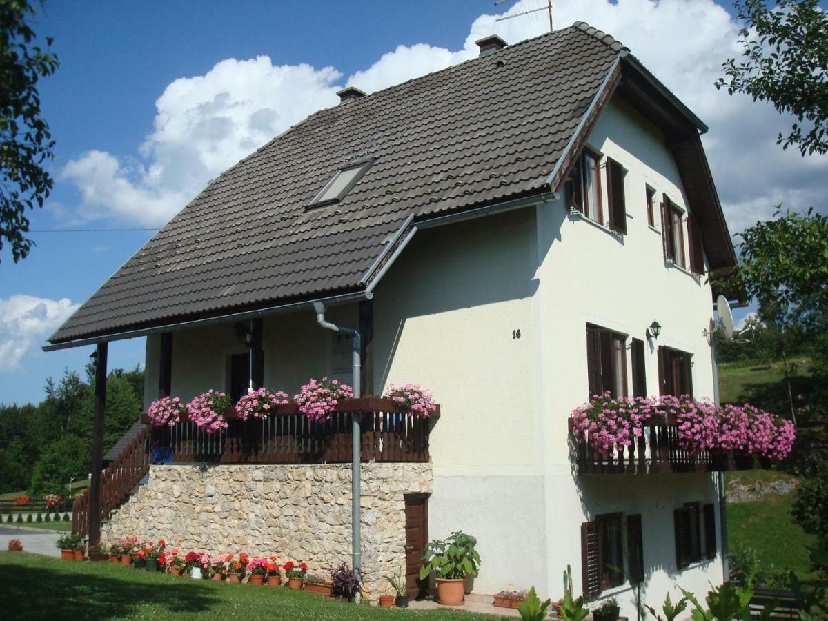 House Milan Hotel Rastovača Kültér fotó