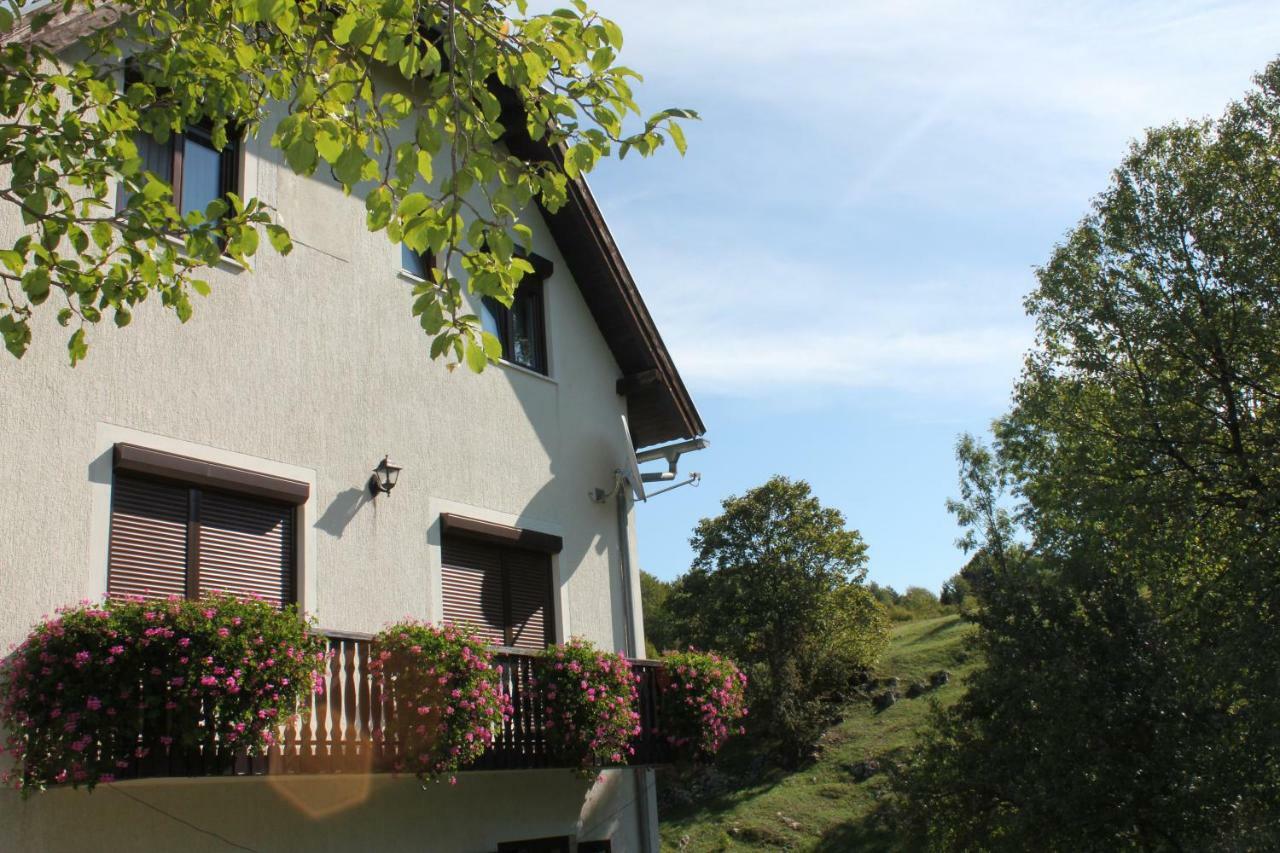 House Milan Hotel Rastovača Kültér fotó